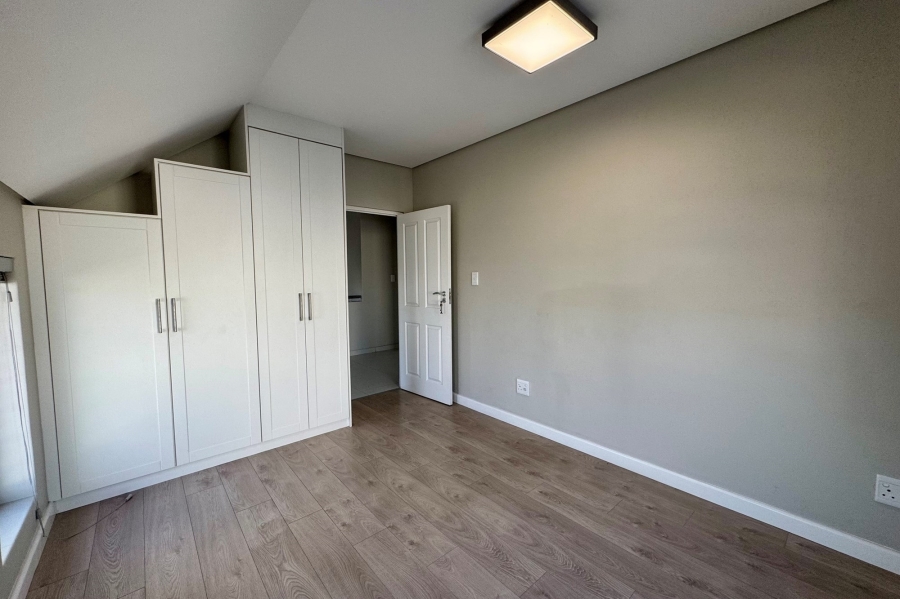 To Let 3 Bedroom Property for Rent in Graanendal Western Cape
